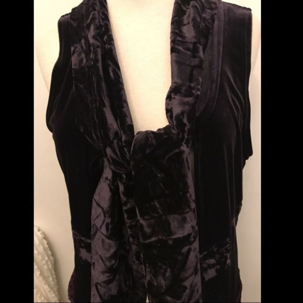 Studio Ease Long Vest. Stretch Crushed Velvet. Dark Purple. Sz 8P Insert B9